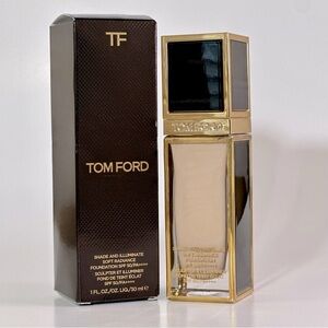 Tom Ford Black and Gold Foundation - shade 1.3 N Ivory
